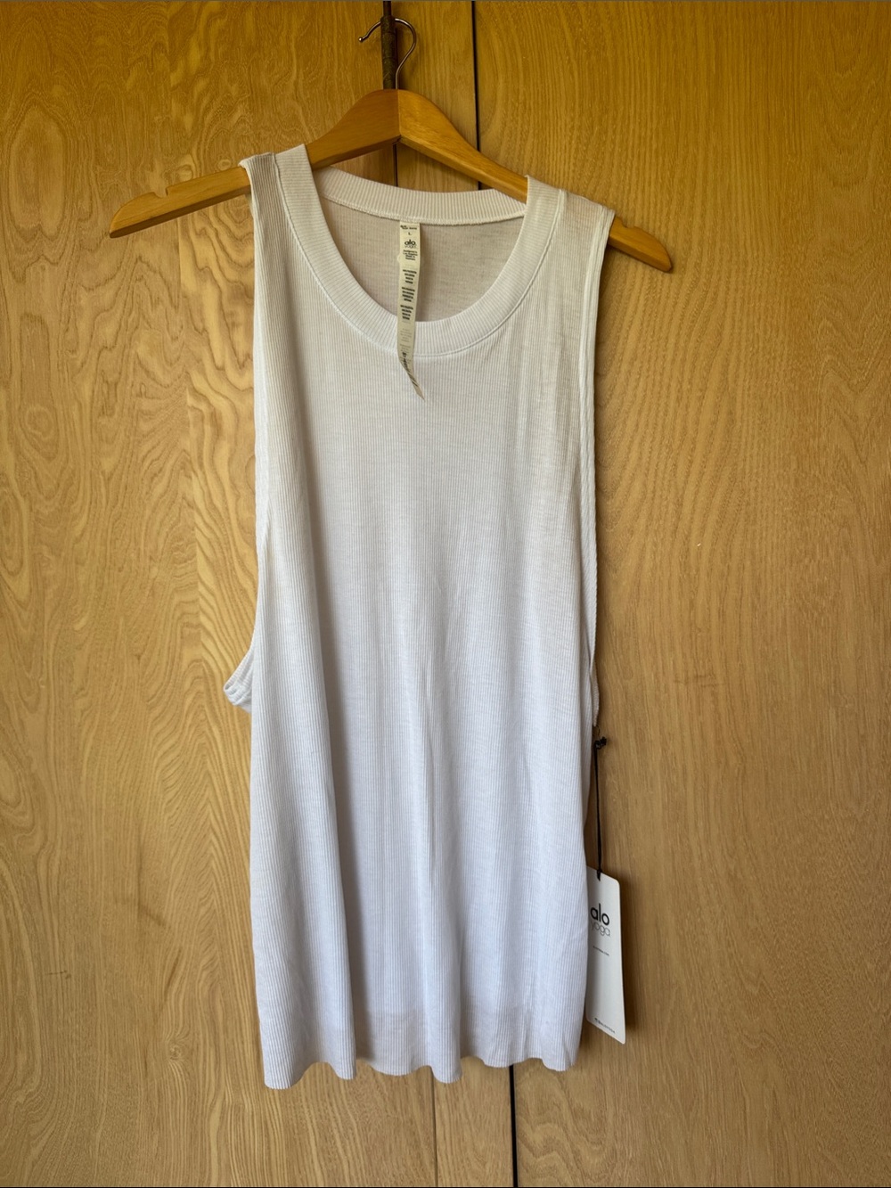 ALO Yoga White Ribbed Sleeveless Tank